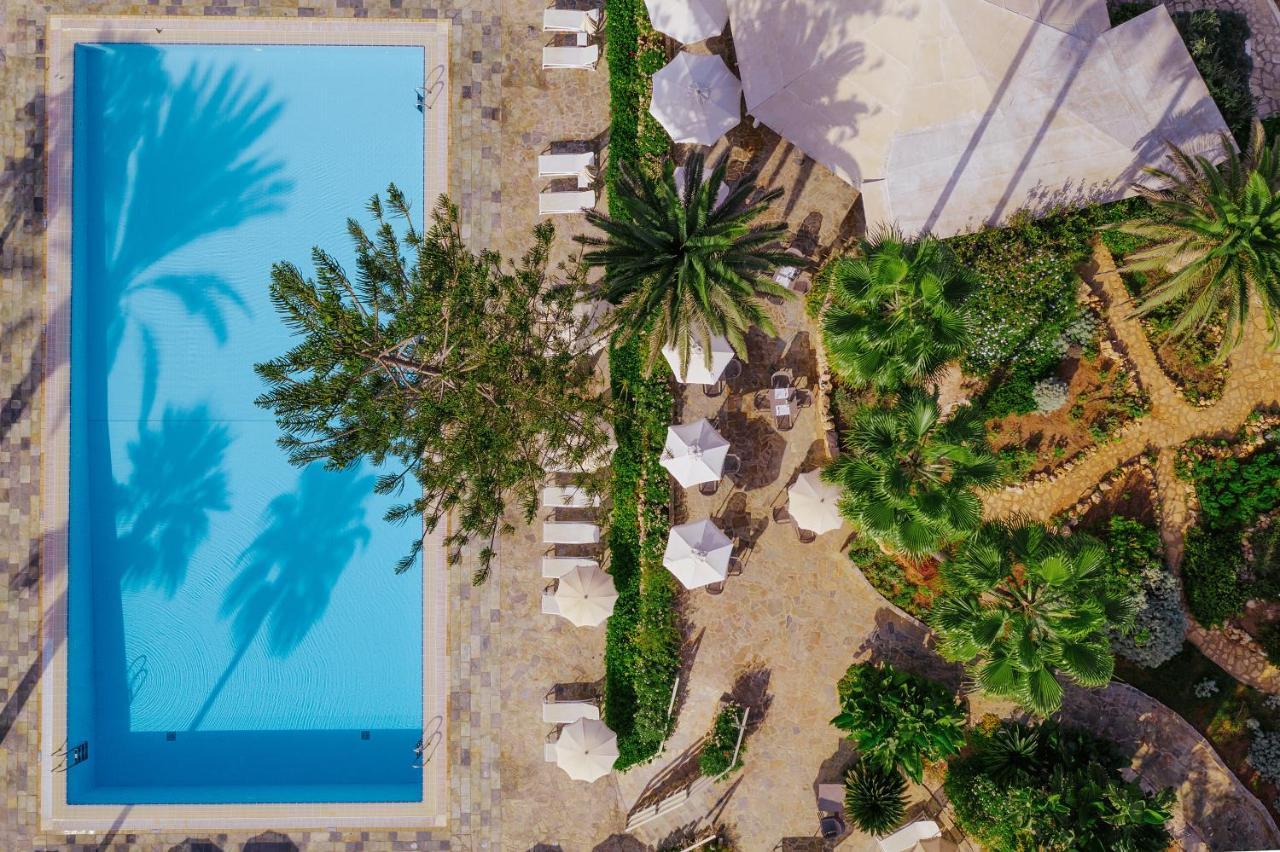 Resort Nissi Aya Napa